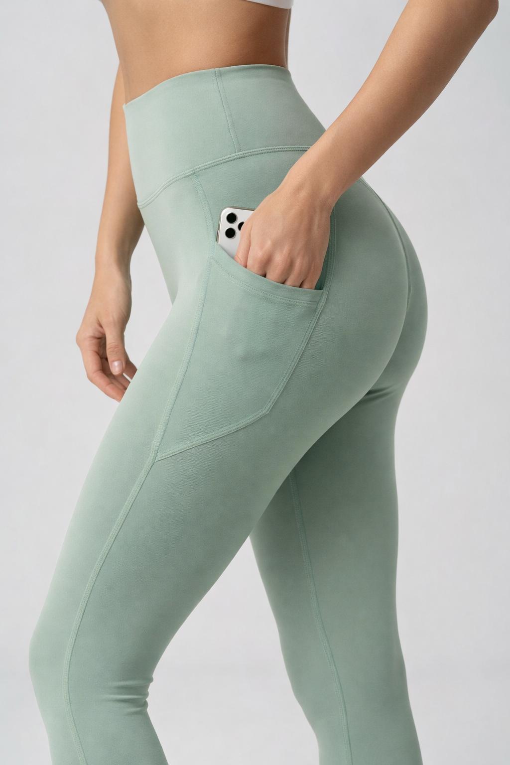 เลกกิ้งยิมเอวสูง มีกระเป๋าข้าง ใส่สบายและเก๋ม | Pocket High-Waist Gym Leggings CK1429