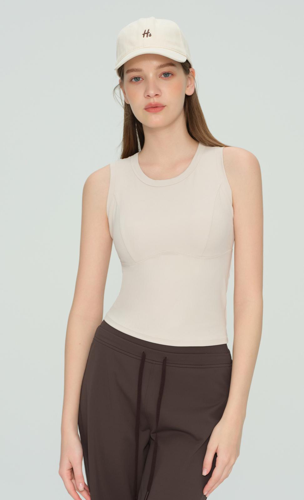 เสื้อกล้ามยิม บราในตัว เส้นซีมรับทรง ใส่สบายตลอดวัน | Built-in Bra Gym Tank Top WX53019