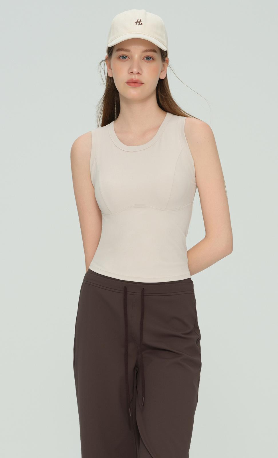 เสื้อกล้ามยิม บราในตัว เส้นซีมรับทรง ใส่สบายตลอดวัน | Built-in Bra Gym Tank Top WX53019