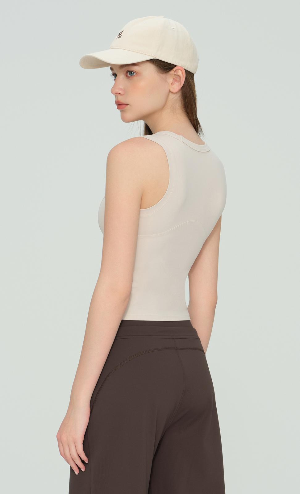 เสื้อกล้ามยิม บราในตัว เส้นซีมรับทรง ใส่สบายตลอดวัน | Built-in Bra Gym Tank Top WX53019